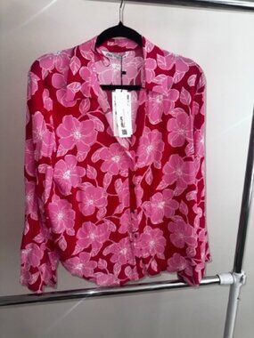 ZARA NWT Pink Floral Blouse Size [S/M] – Statement Top